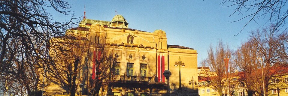 Den Nationale Scene banner