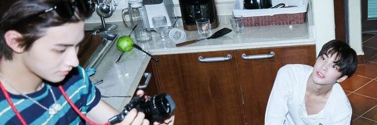 grey demen cwk cntik banner