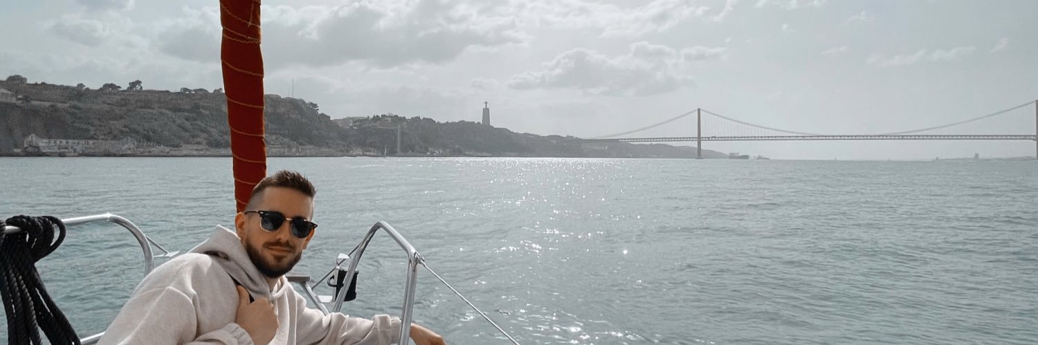Toni banner