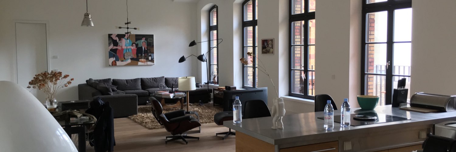 David González banner