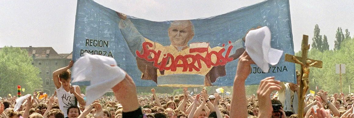 Mike Ojeda🇻🇦🇲🇽🇺🇦 banner