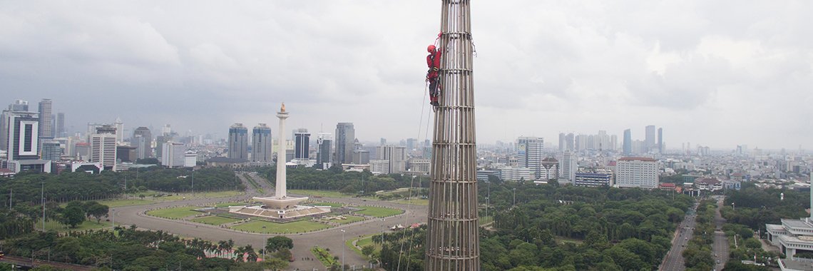 Nasaruddin Umar banner