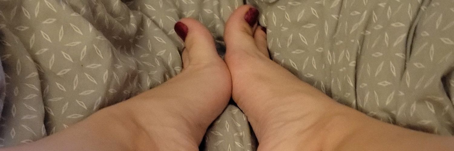 Reine Rose 🌹 banner