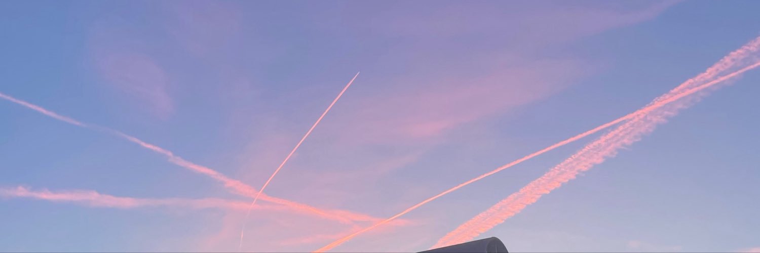 5adeeee's profile banner image