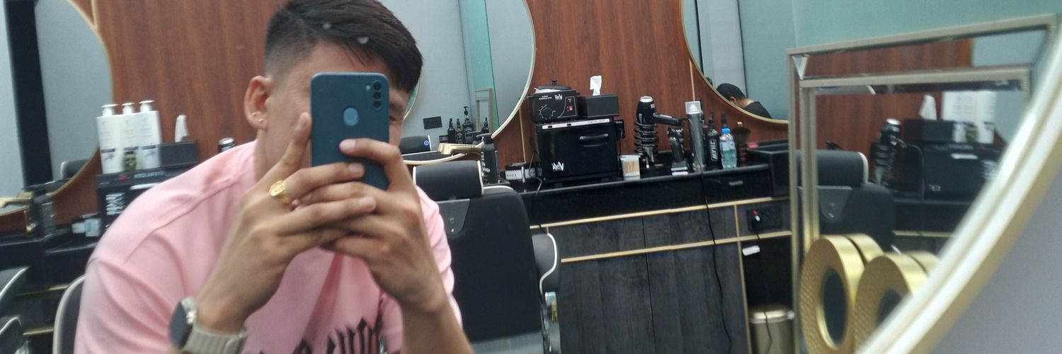 Massage therapist banner