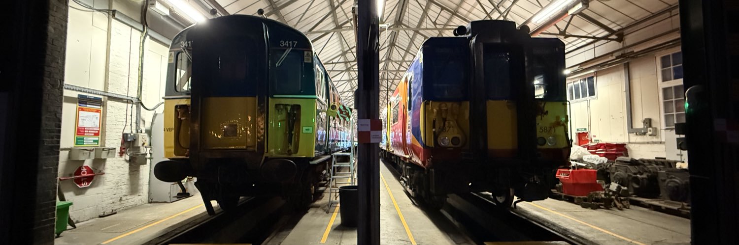 455871 ‘Roy Watts MBE’ banner