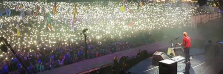 Kels 💙🐝 banner