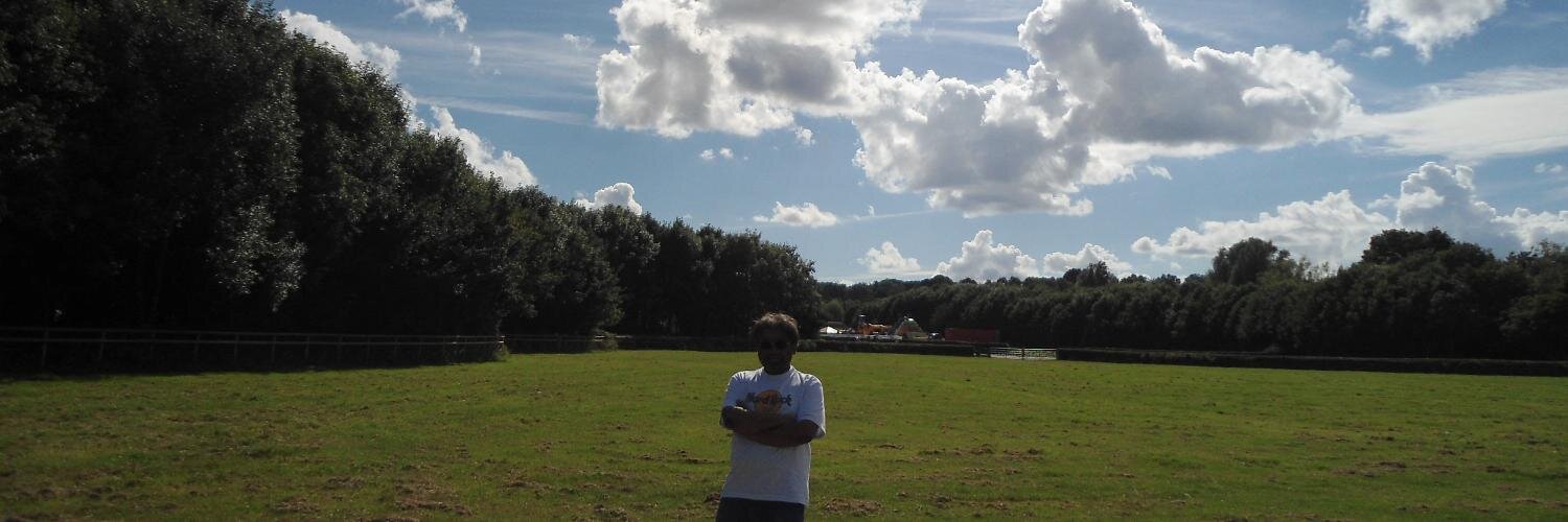 vinusoma's profile banner image