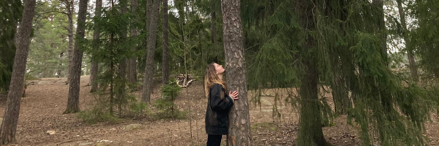 ChiaraMilfords's profile banner image