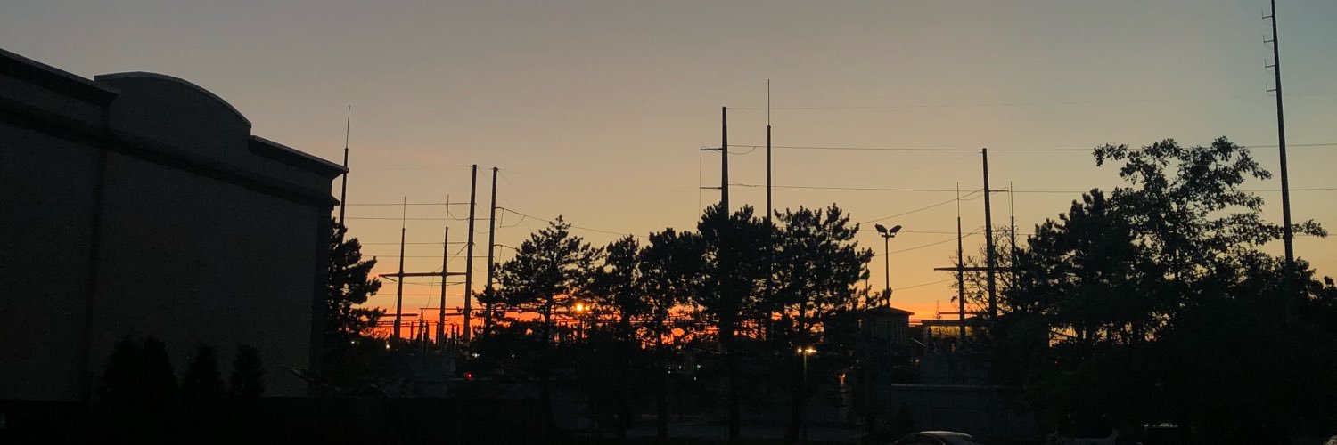 DaniaBadar's profile banner image