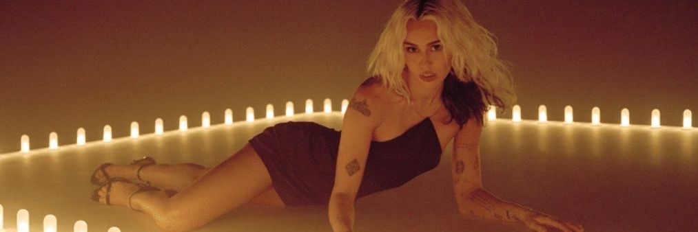 mileyzins's profile banner image