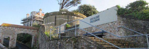 JosieSolle Profile Banner