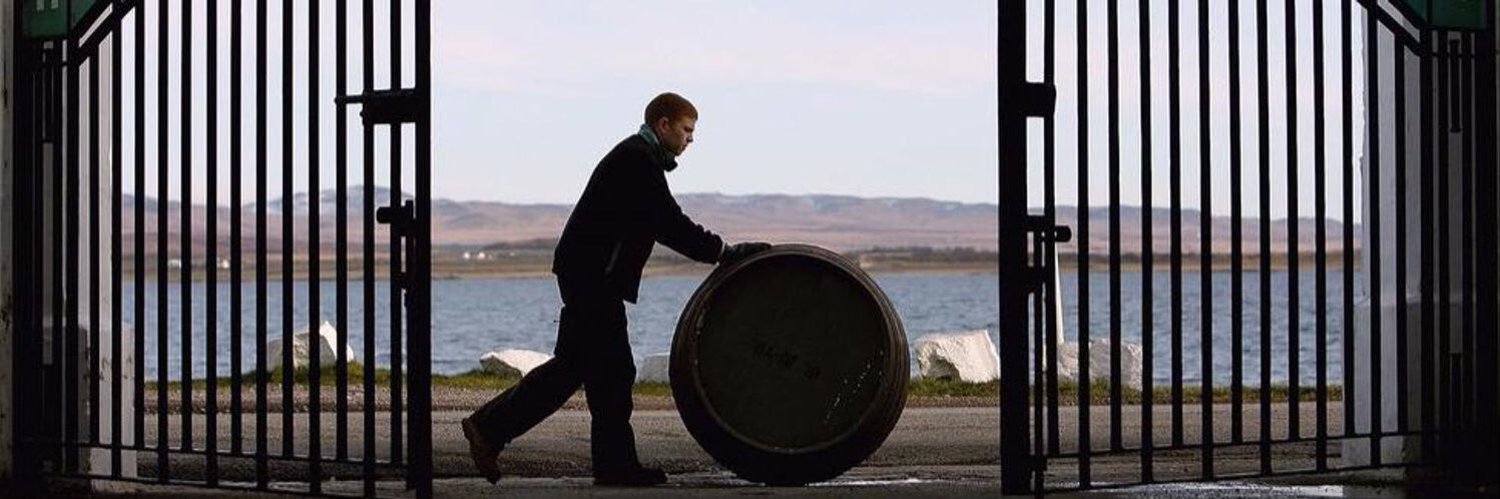 lagavulin25's profile banner image