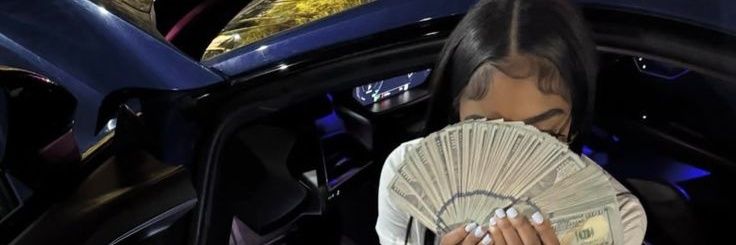 Queen of parlays banner