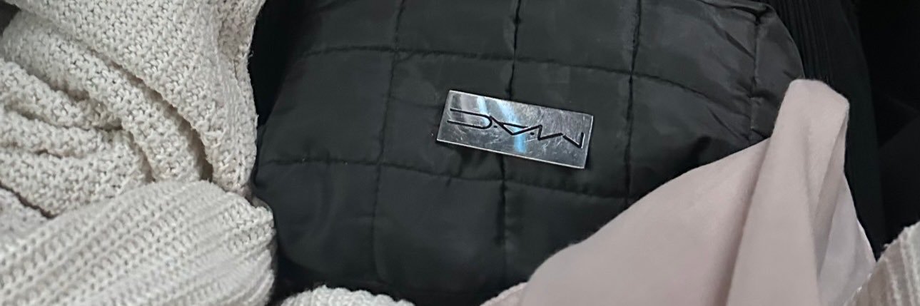 🍀🙆🏻‍♀️ banner