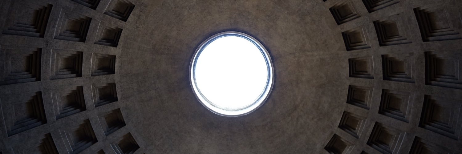 Carolina Caetano banner