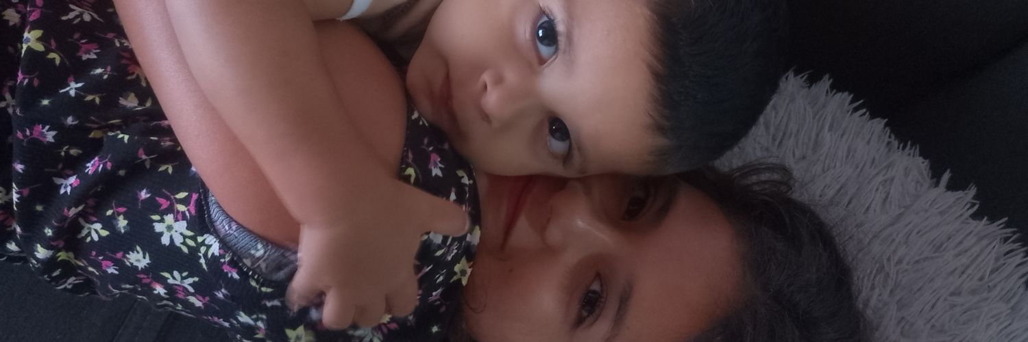 SoffiSuarez's profile banner image