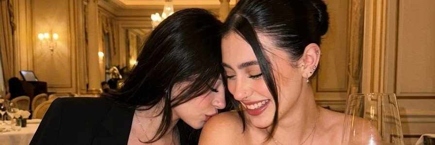 privmeives's profile banner image