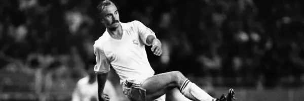 Uli Stielike banner