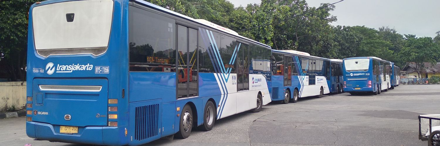 10D | Tanjung Priok–Kampung Rambutan banner