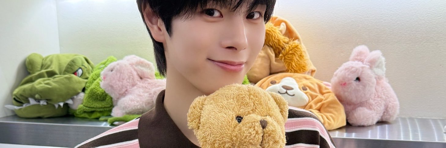 jiangyao0703's profile banner image