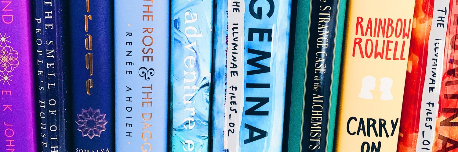 PrettyBooknerd's profile banner image