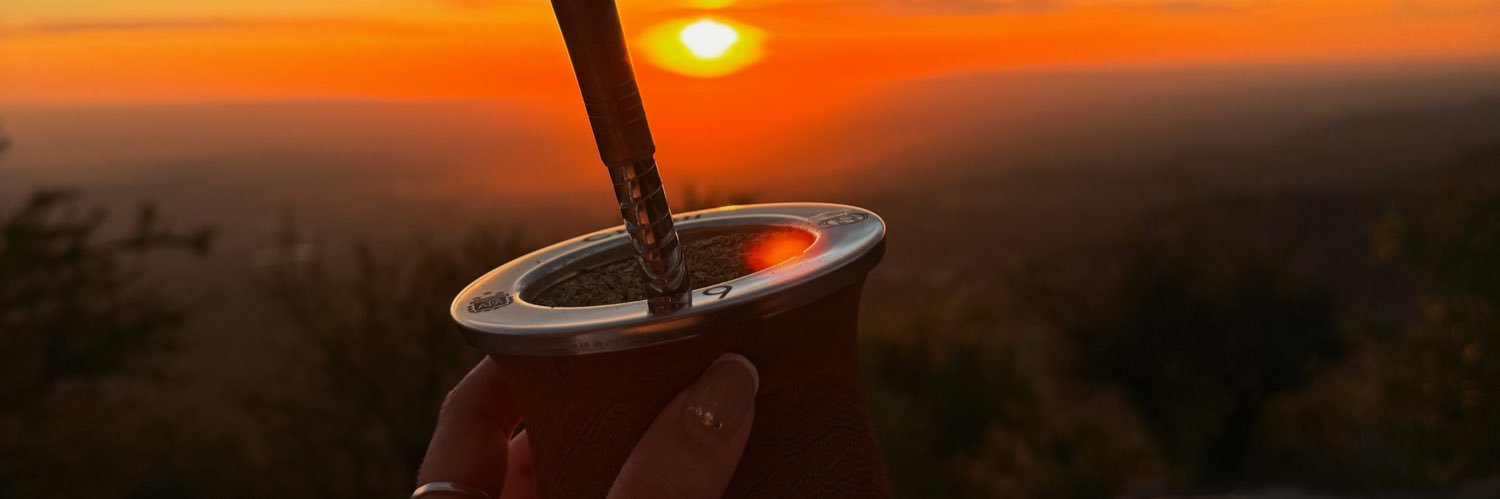 mateando_guma's profile banner image