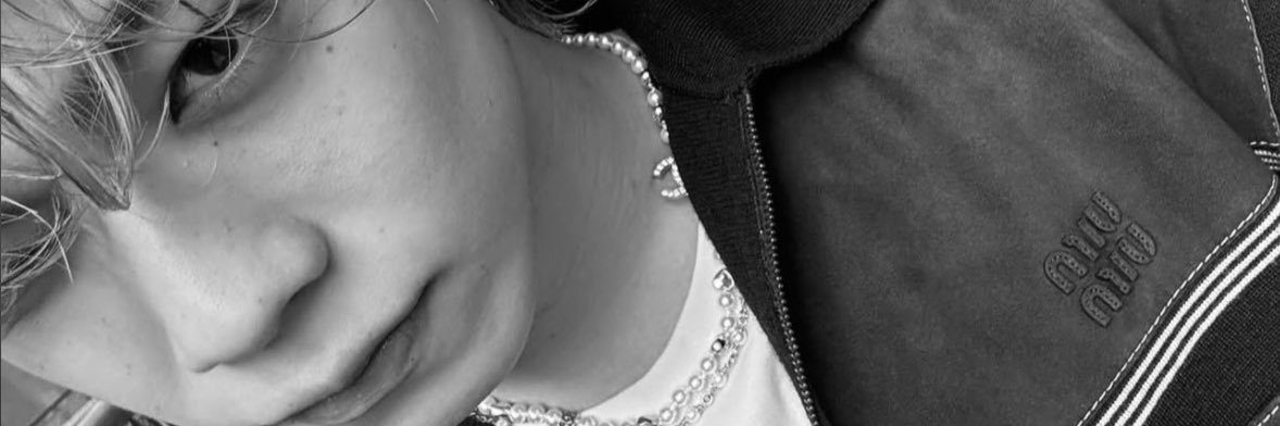 qya_com's profile banner image