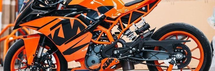 Úbeda y Barinaga empalados en Brandsen 805 banner