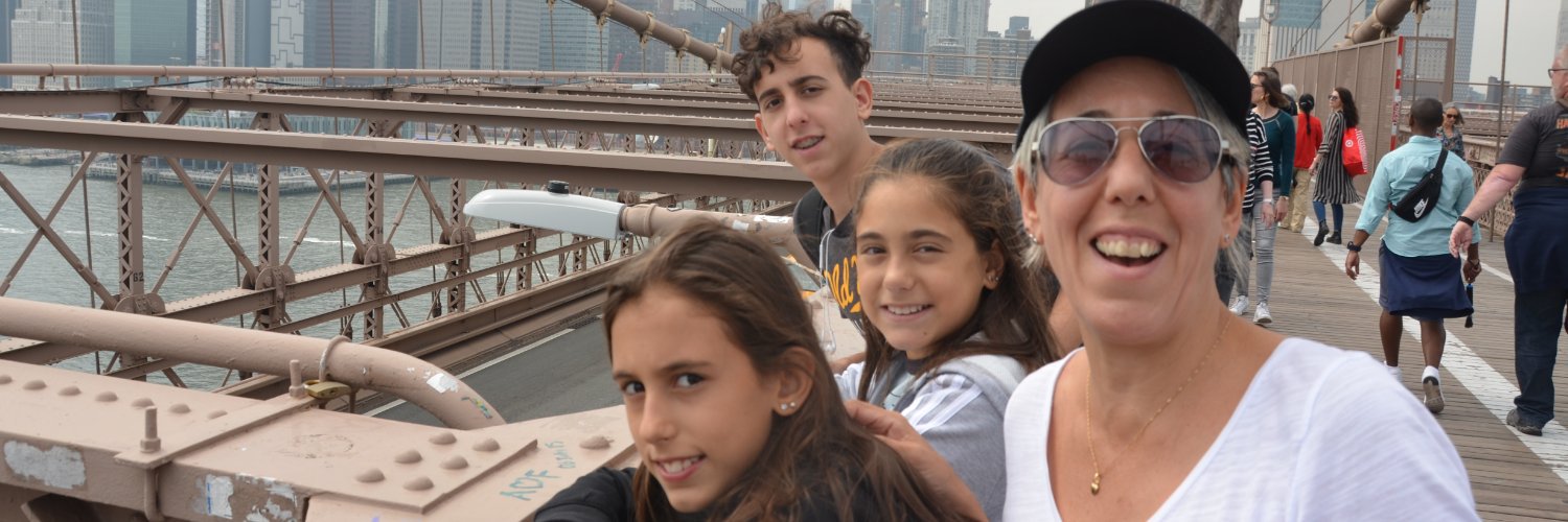 Gaby Calderaro banner