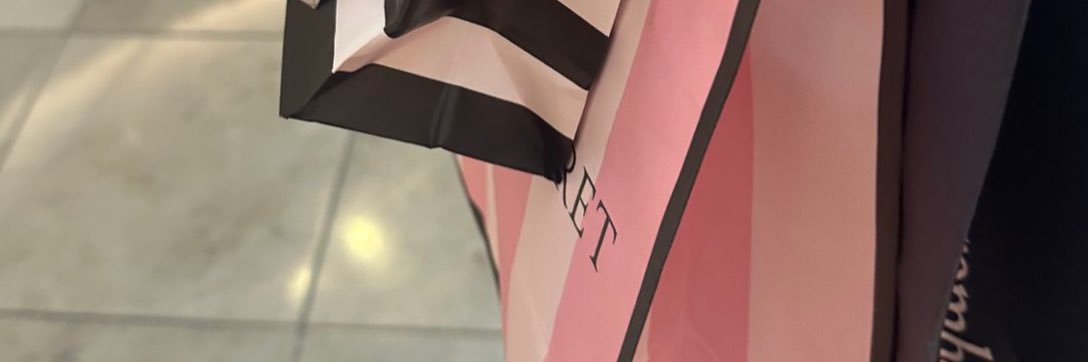 mia2lou's profile banner image