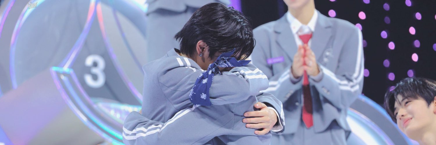 31roses_'s profile banner image