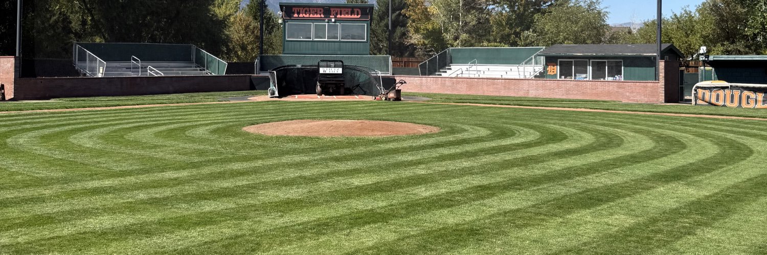 TuckerTalksTurf banner