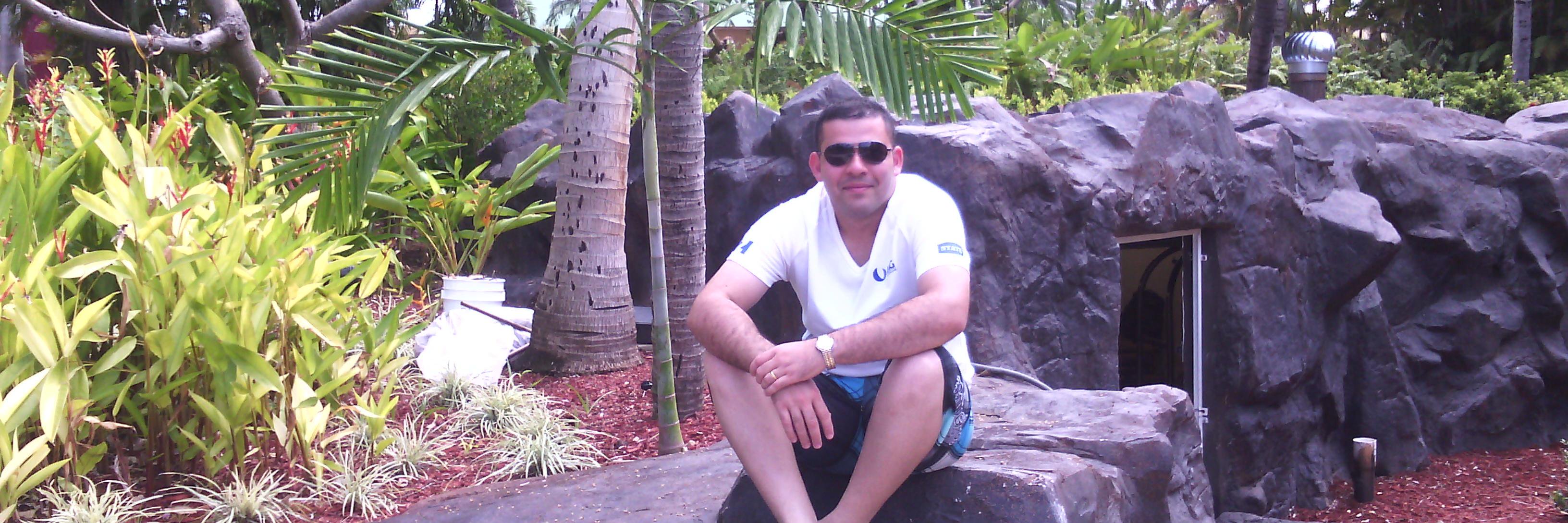 rene_pina's profile banner image