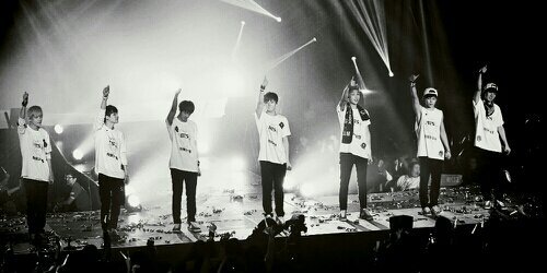 btsvkim_'s profile banner image