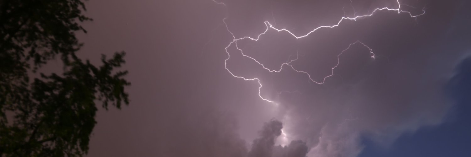 fuzzylevi's profile banner image