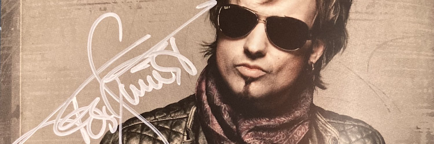 cozzy615's profile banner image