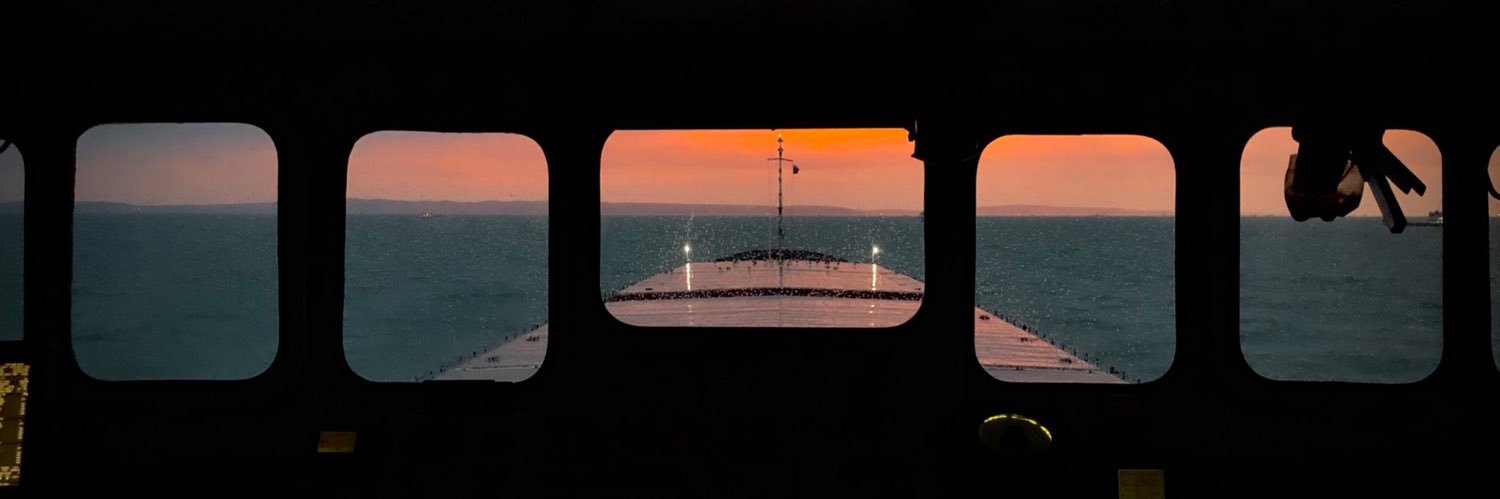 liberaluzum's profile banner image