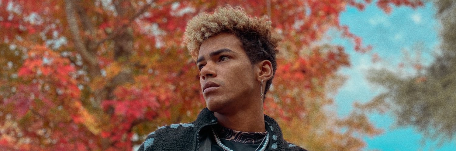 iandecuba's profile banner image