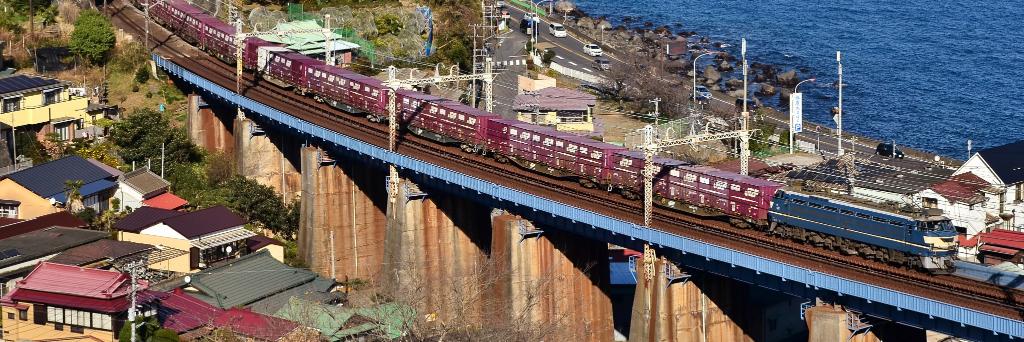 ef662743's profile banner image