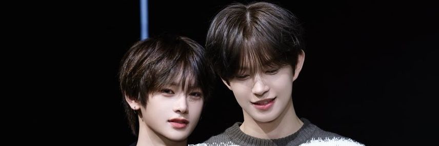 ily banner