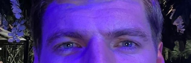 Max banner