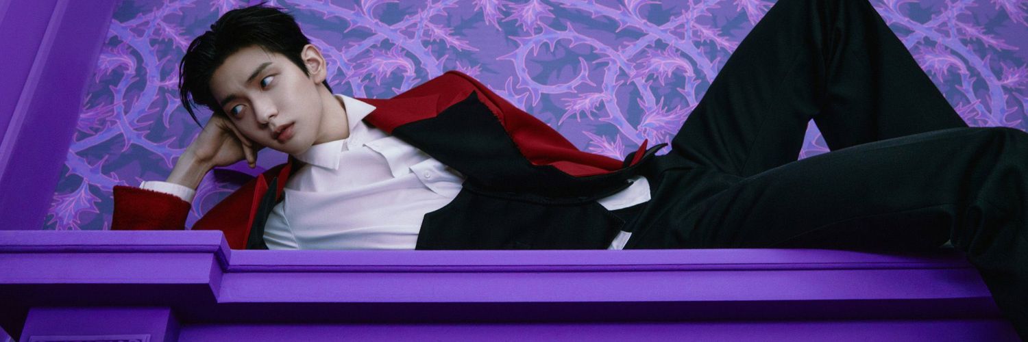 7th year: sude 𖣂 banner