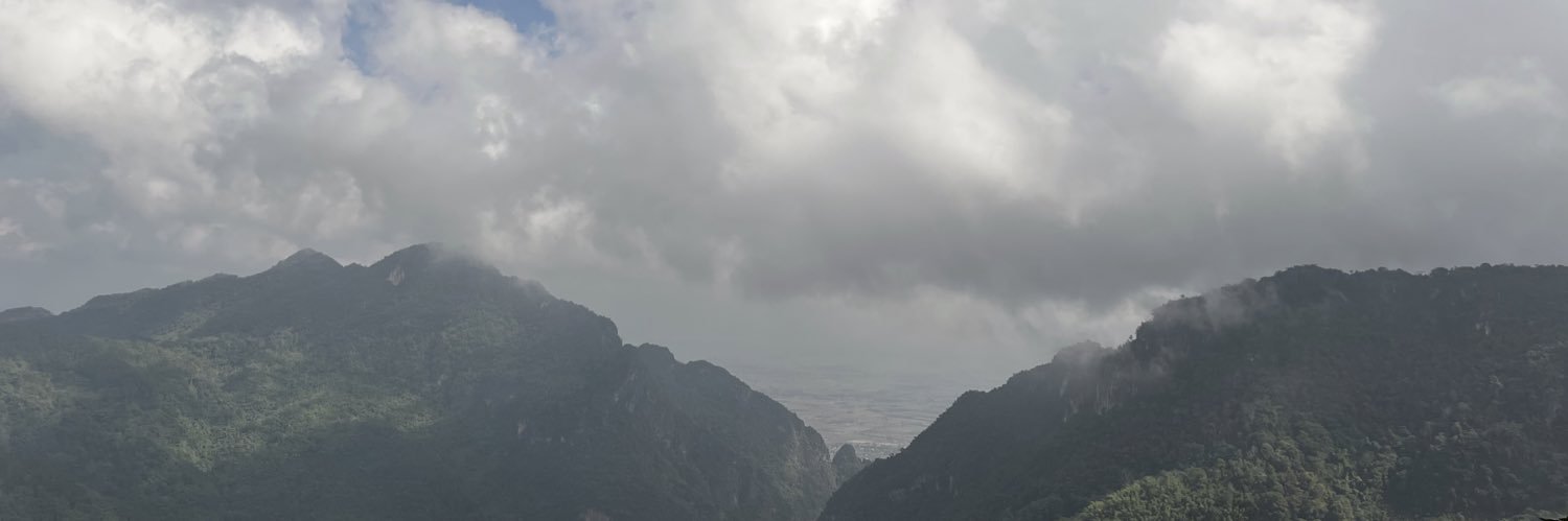 F444082's profile banner image