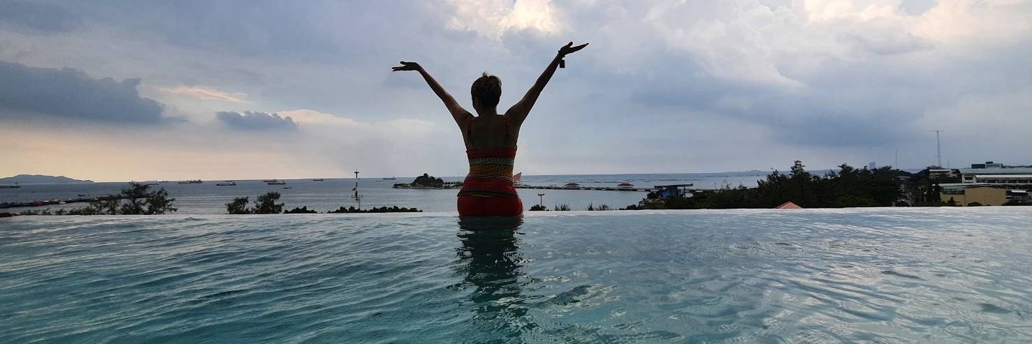 Poonsuk Wongjakrapat banner