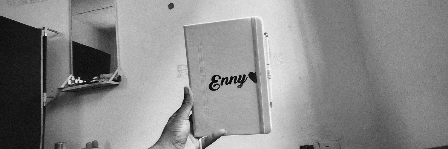 Eniola 🌸💗 banner