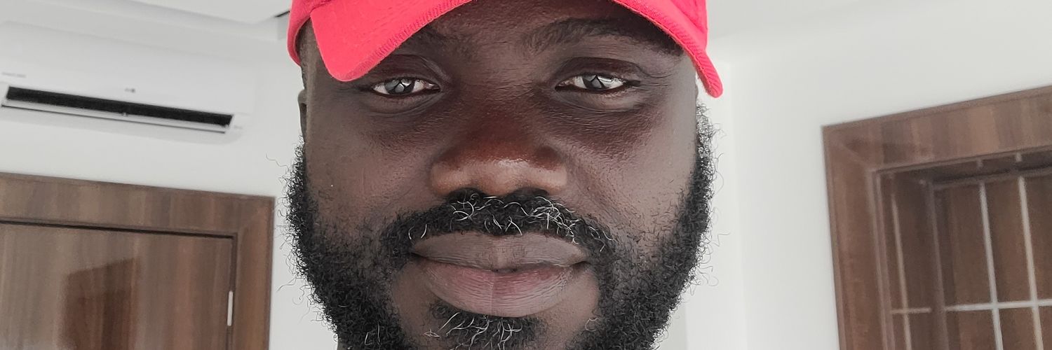 caxtoletuti's profile banner image