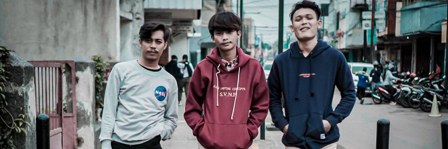 ncekiwir's profile banner image