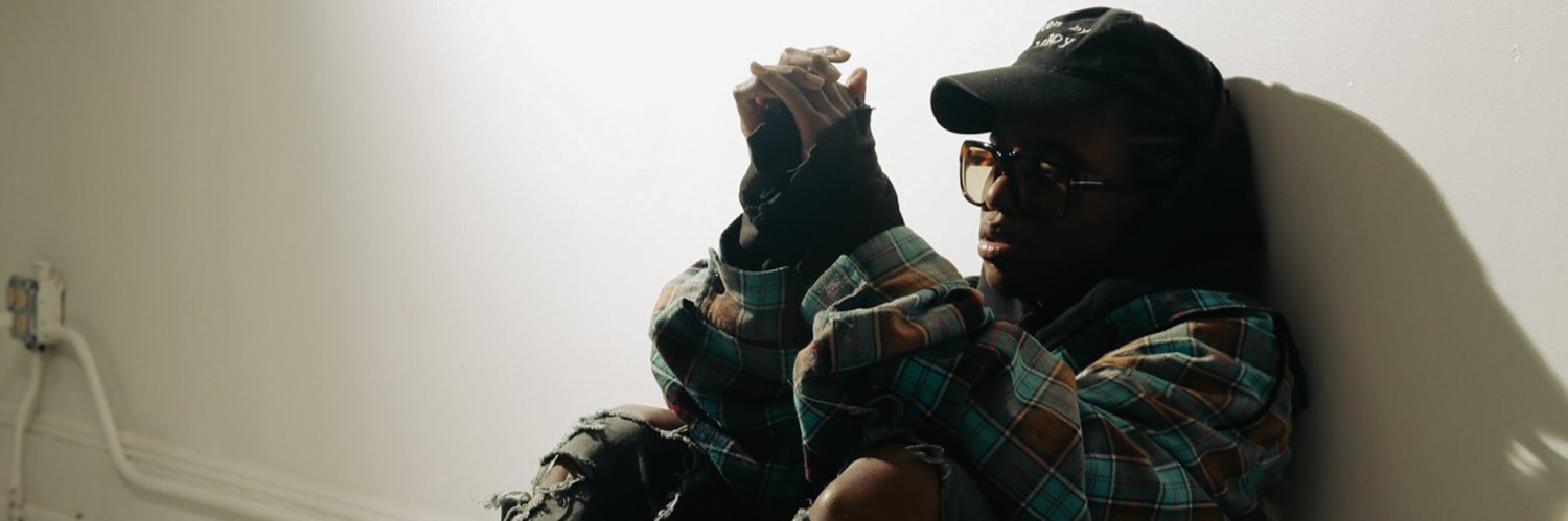 finallyfridayyy's profile banner image