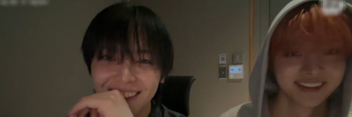 huwmouu's profile banner image